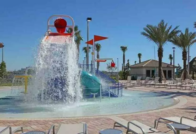 Orlando Luxury   Jacuzzi/pool/starwars Game Room