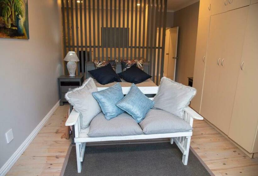 The Coral On Sedgefield By Top Destinations Rentals