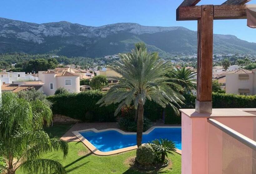 Type Penthouse 2 Beds, Parking, Wifi & Pool Stunning Views