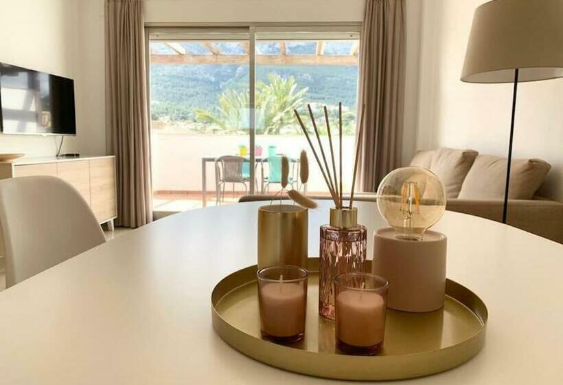 Type Penthouse 2 Beds, Parking, Wifi & Pool Stunning Views