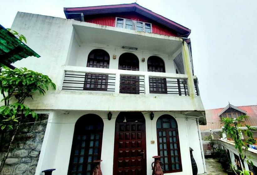 Neo S Bnb   4 Bhk Central Town Duplex