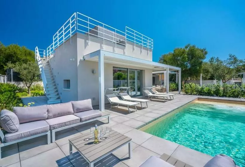 Villa Kòsmos   Piscina E Giardino   Villasimius