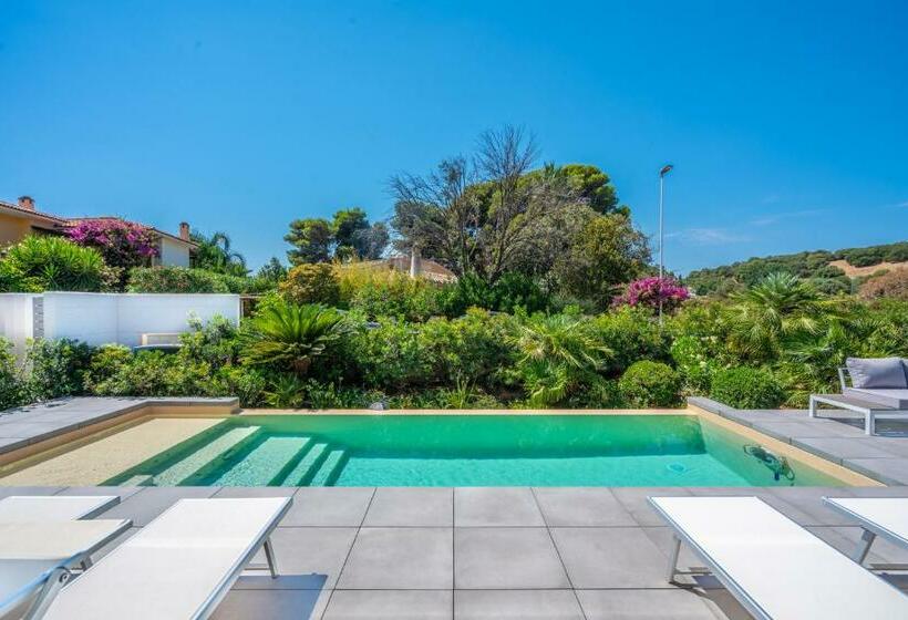 Villa Kòsmos Piscina E Giardino Villasimius