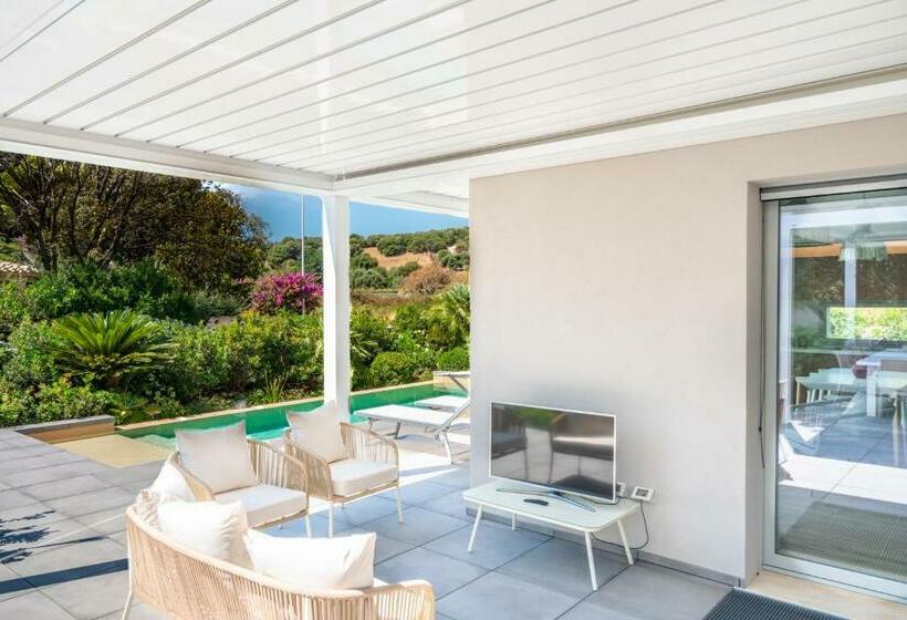 Villa Kòsmos Piscina E Giardino Villasimius