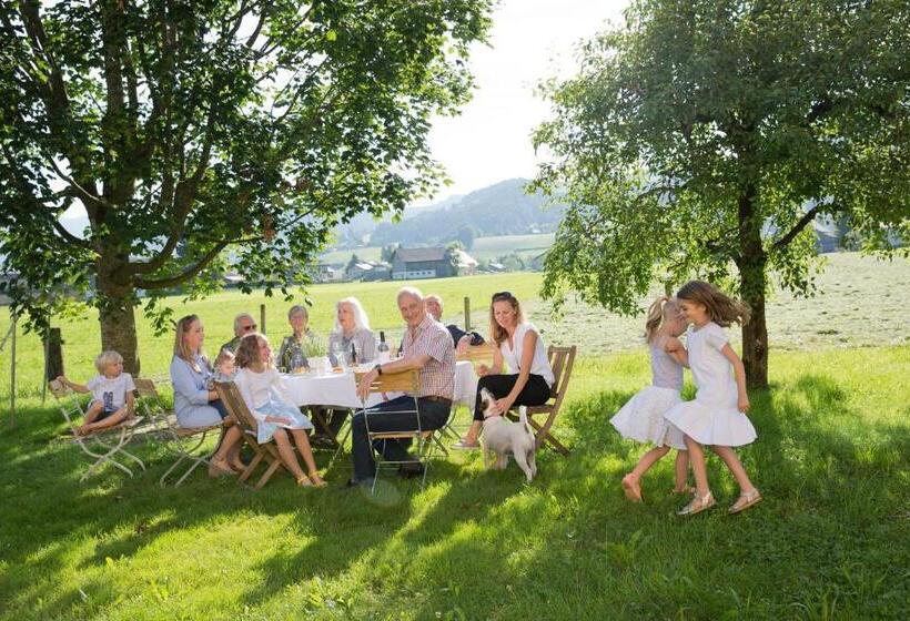 Bed and Breakfast Schtûbat