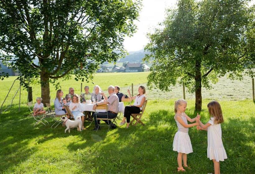 Bed and Breakfast Schtûbat