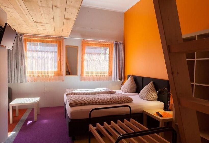 酒店 Aktiv Basemontafon