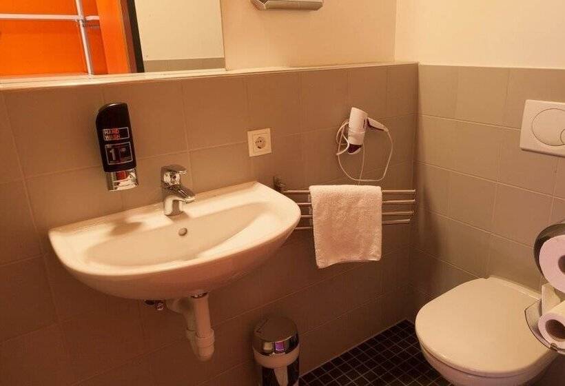 酒店 Aktiv Basemontafon