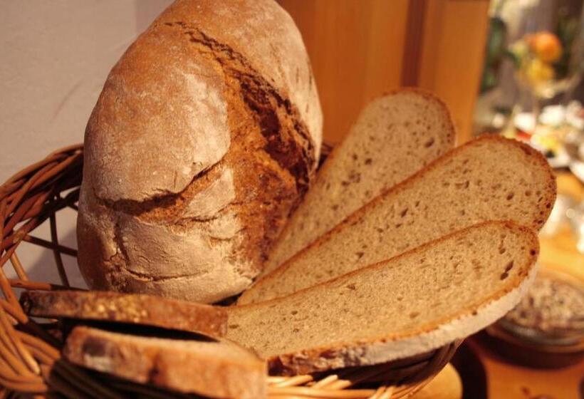 ホテル Alpensonne