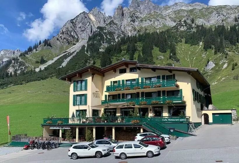 Отель Arlberg Stuben Das Kleine, Feine