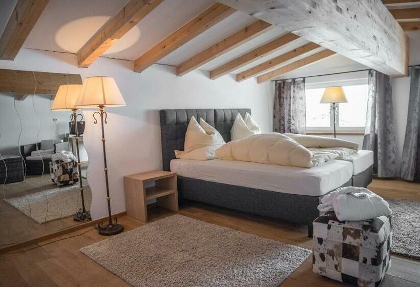 هتل Arlberg Stuben Das Kleine, Feine