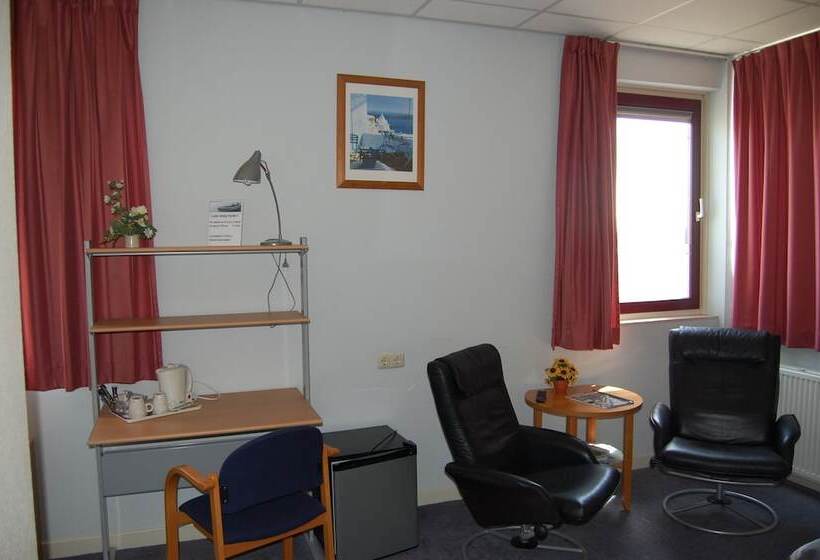 בית מלון כפרי Buitenplaats T Ges