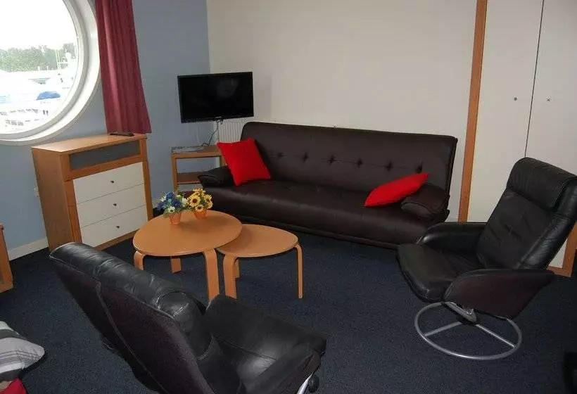 בית מלון כפרי Buitenplaats T Ges