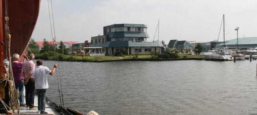 בית מלון כפרי Buitenplaats T Ges