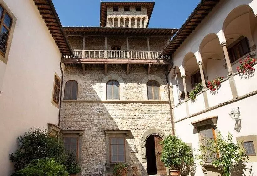 ホテル Castello Vicchiomaggio