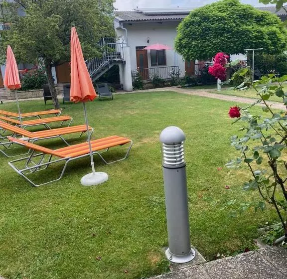 Hotelli Die Herberge