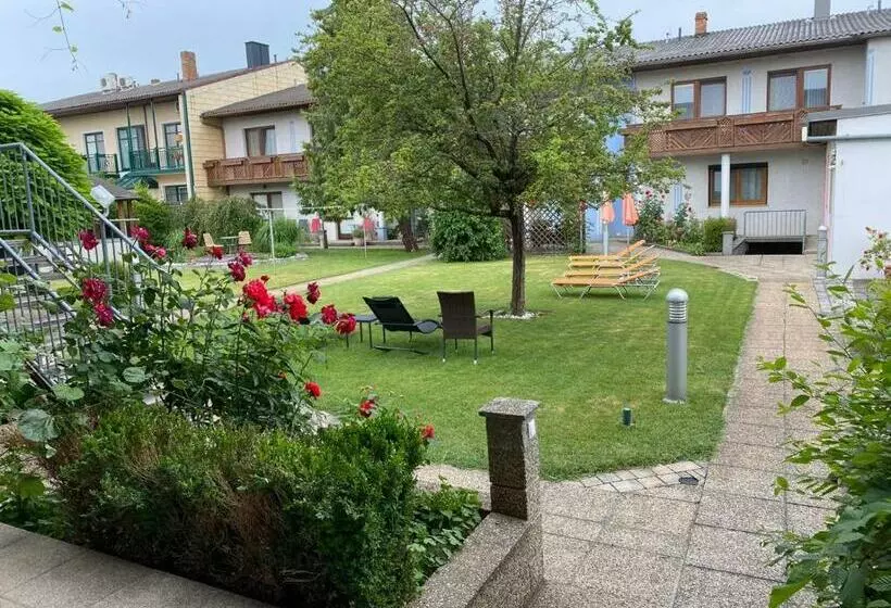 Hotelli Die Herberge