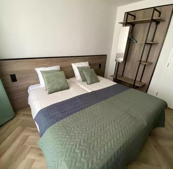 Отель Harteluk Joure