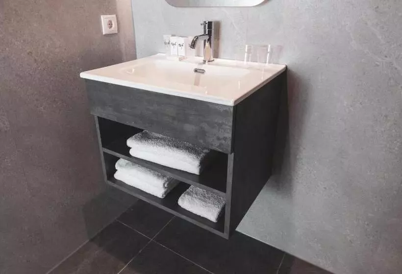 Отель Harteluk Joure