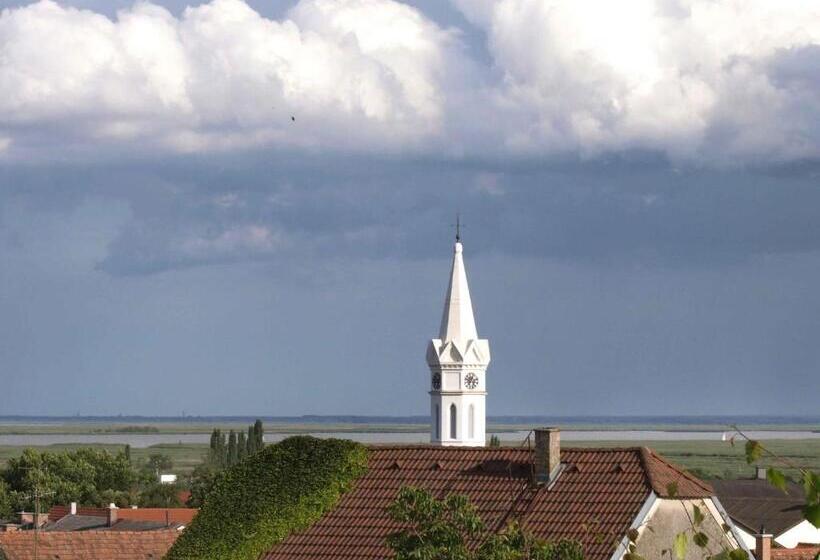 Отель Haus Kranixfeld Fischl