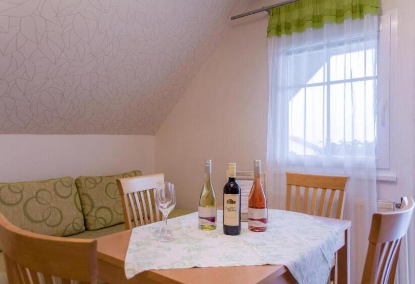 Отель Haus Kranixfeld Fischl