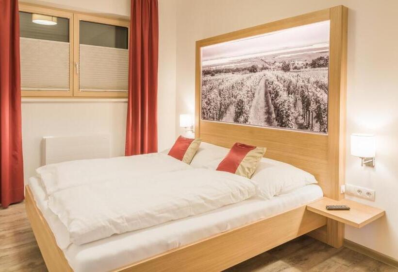 Отель Haus Kranixfeld Fischl