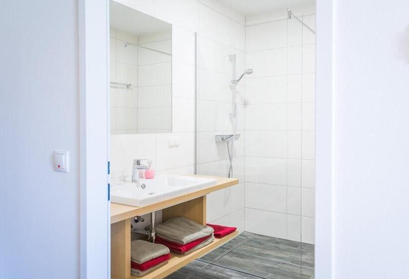 Отель Haus Kranixfeld Fischl