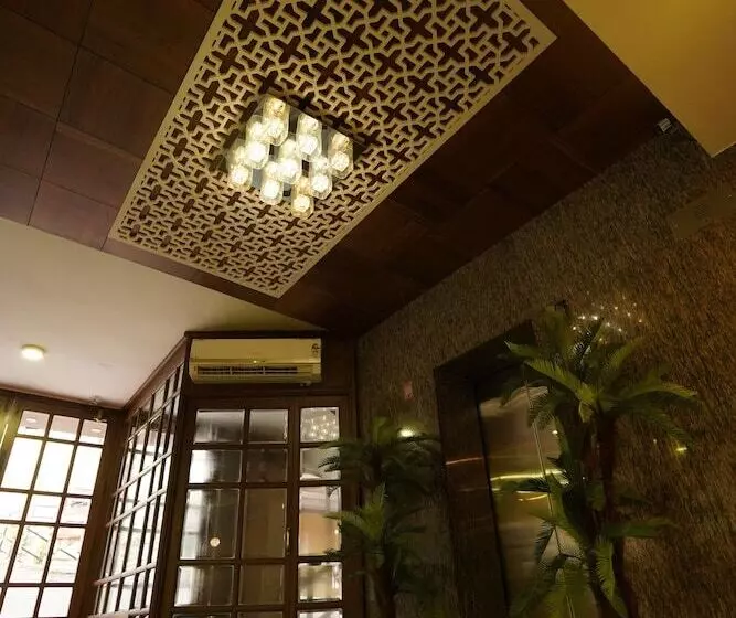 בית מלון כפרי Mangalore International