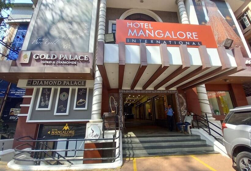 Отель Mangalore International