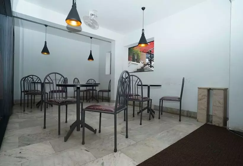 בית מלון כפרי Mangalore International