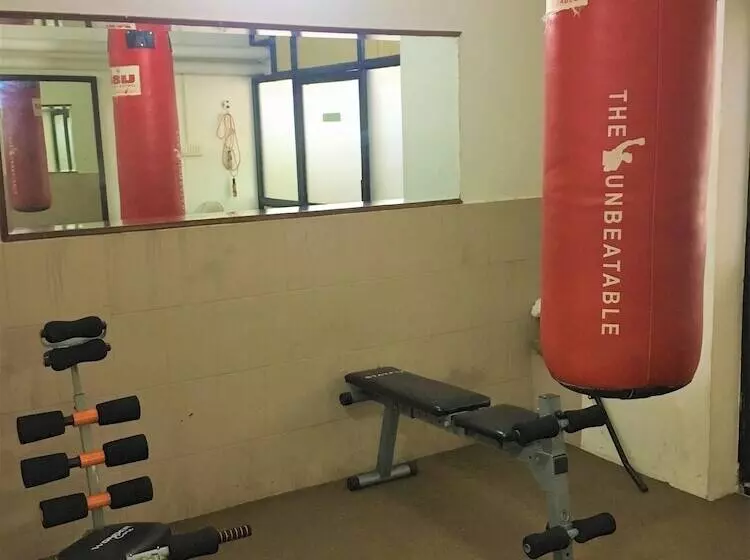 בית מלון כפרי Mangalore International