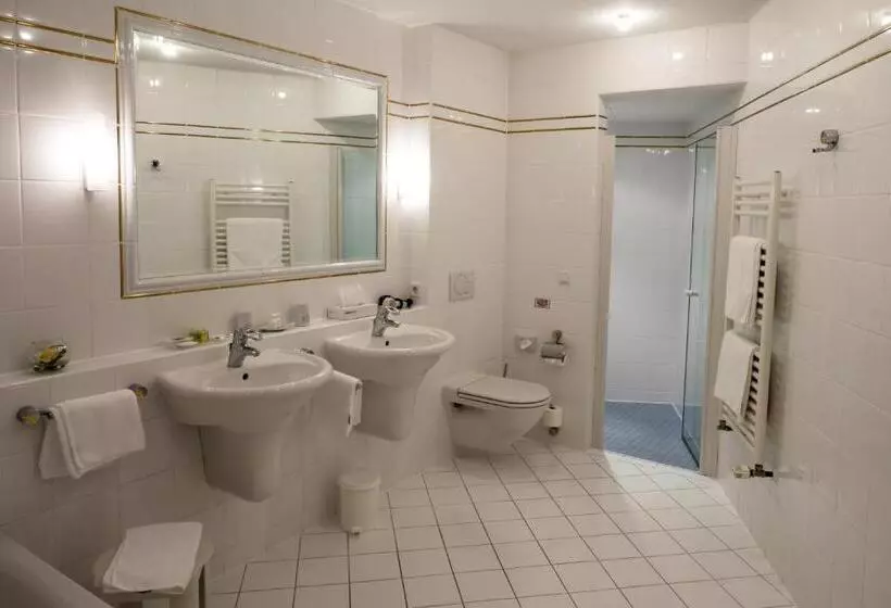 Hotelli Montjola Nova