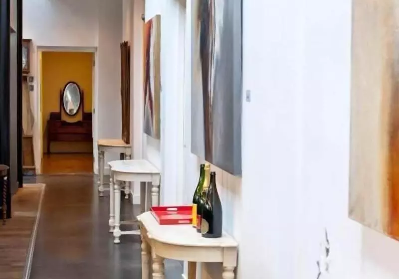 Отель Oranjeoord