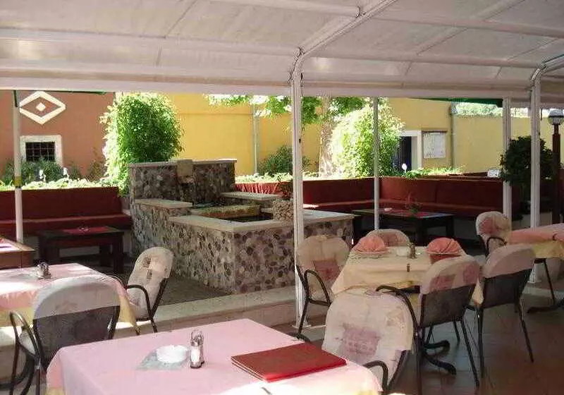 فندق Skradinski Buk