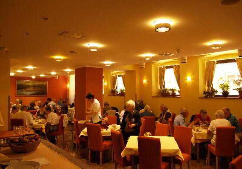 Отель Skradinski Buk