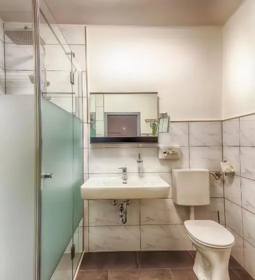 ホテル Turmhof Breitenbrunn