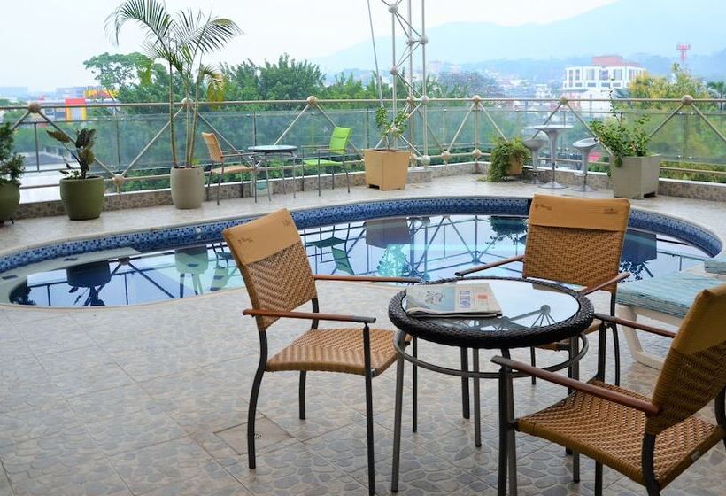 هتل Villavicencio Plaza