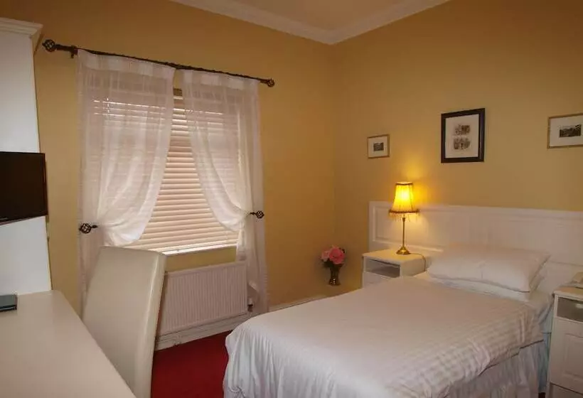 Пансион Gleeson S Restaurant & Rooms