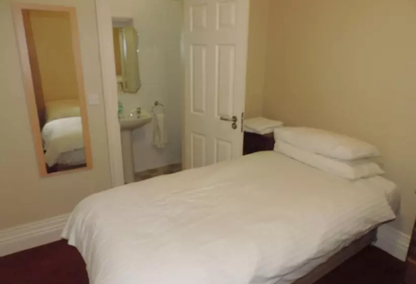 Пансион Gleeson S Restaurant & Rooms