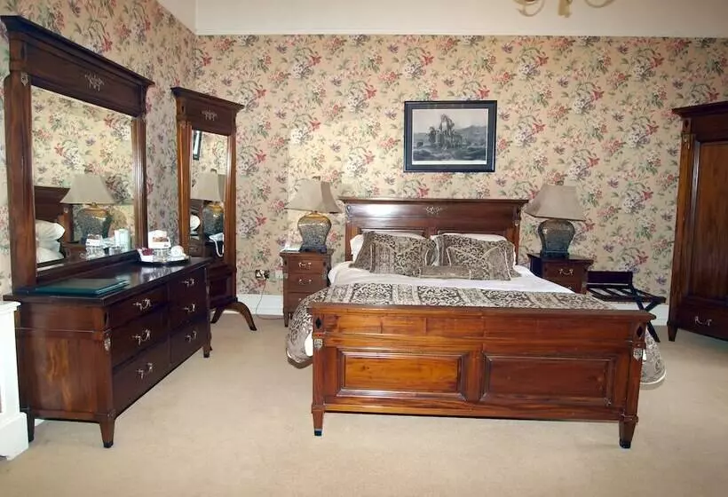 Пансион Gleeson S Restaurant & Rooms