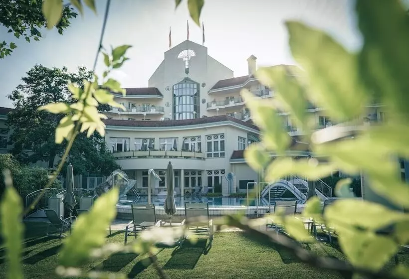 Reduce Hotel Thermal Adults Only