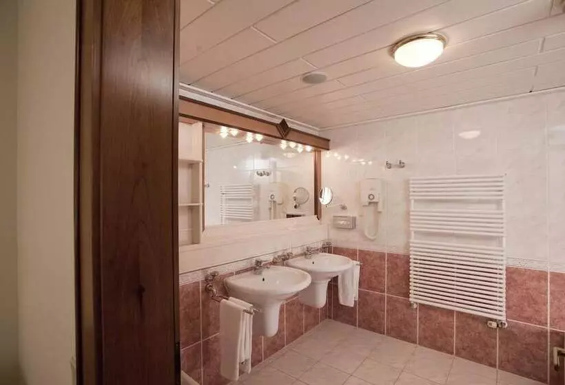 Reduce Hotel Thermal Adults Only