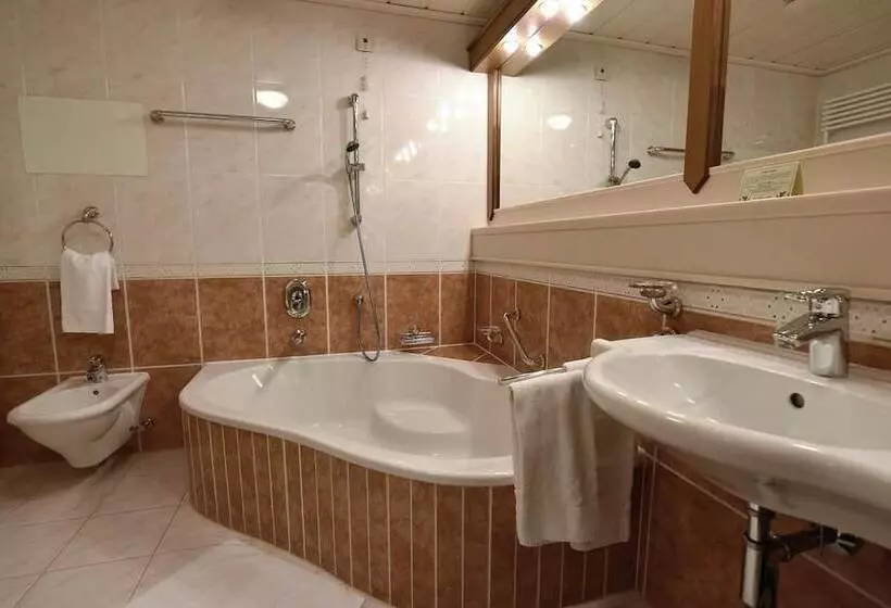 Reduce Hotel Thermal Adults Only