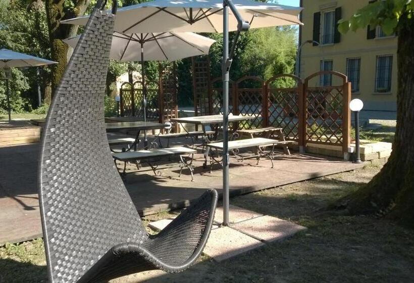 Residence Alle Scuole Country House