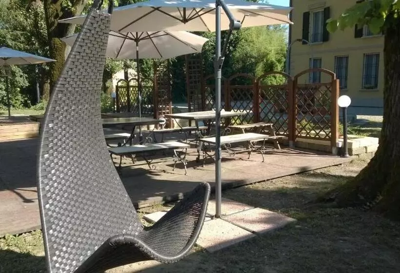 Residence Alle Scuole Country House