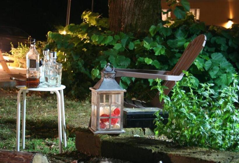 Residence Alle Scuole Country House