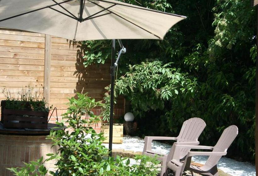 Residence Alle Scuole Country House