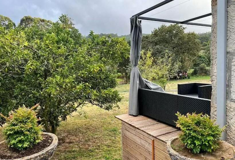 Baiona Valley Hideaway Near Beach