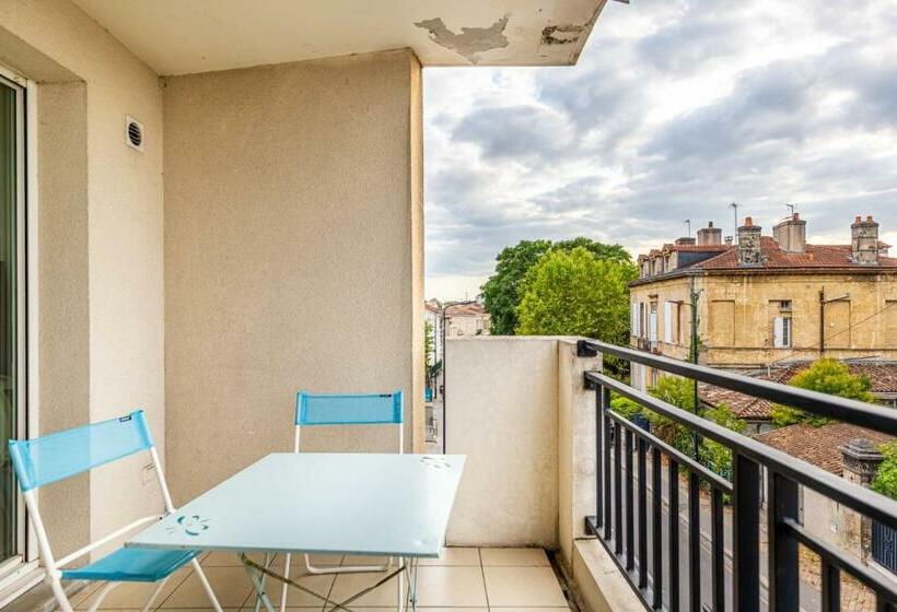 Guestready   Quiet Apartment In Talence Sleeps 6