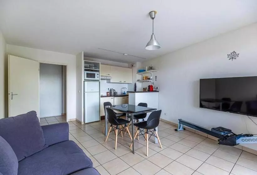 Guestready   Quiet Apartment In Talence Sleeps 6